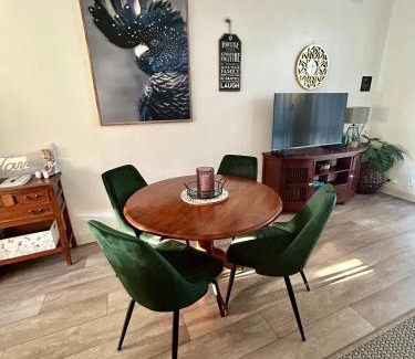 Brahma Lodge Apartment | Sunshine Four
