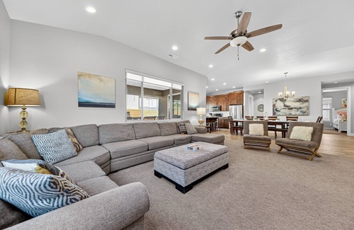 Santa Clara House | Sunshine, fun, and summer memories do not ever have to come to an end!