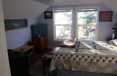 Seward Bed & Breakfast | Sunshine House Bed and Breakfast