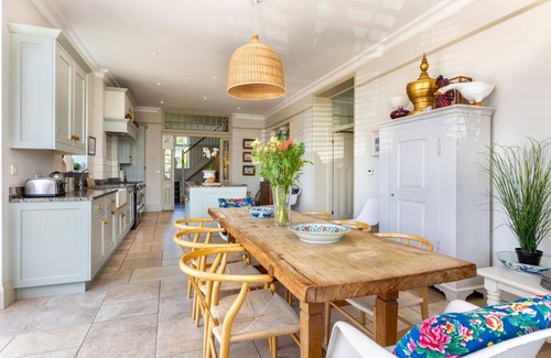 Pevensey Villa | Sunshine House - Five Bedroom Villa, Sleeps 11