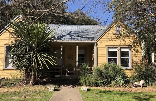 South River City House | Sunshine house in the heart of Travis Heights