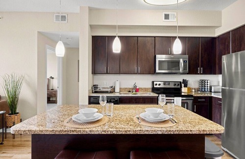 Carver City - Lincoln Gardens Apartment | Sunshine Oasis 2/2 King Salt Htd Pool
