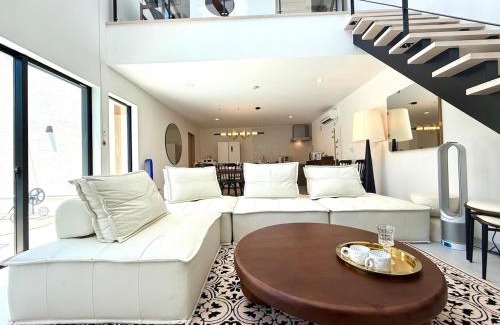 Katakai Villa | Sunshine Pool Villa 2 New Luxury Resort Villa Fully Enclosed Natural Lawn Golf Sauna