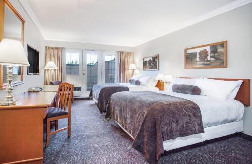 Castlegar Hotel | Super 8 by Wyndham Castlegar BC