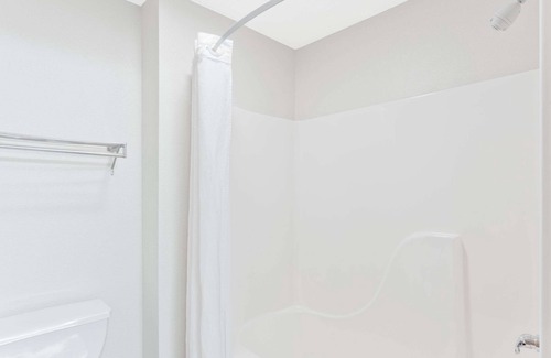 Cloverdale Hotel | Super 8 by Wyndham Cloverdale IN