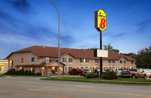 Concordia Hotel | Super 8 by Wyndham Concordia