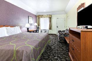 Fairfield Hotel | Super 8 by Wyndham Fairfield Tx