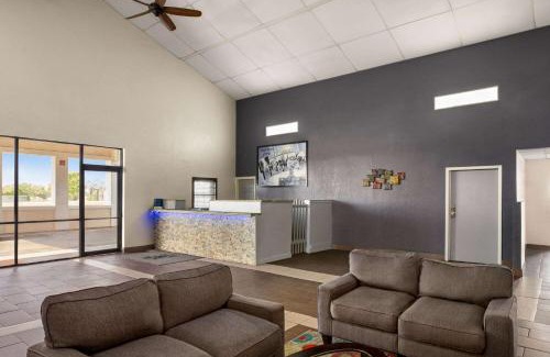 Gainesville Hotel | Super 8 by Wyndham Gainesville TX