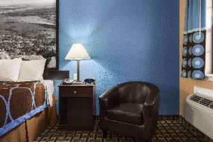 Henryetta Hotel | Super 8 by Wyndham Henryetta