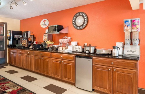 Jacksonville Hotel | Super 8 by Wyndham Jacksonville