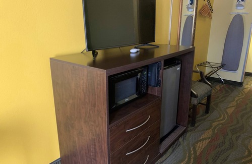 Jacksonville Hotel | Super 8 by Wyndham Jacksonville