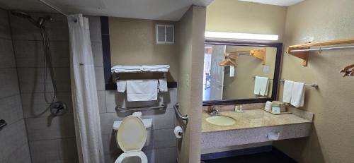 Kingsville Hotel | Super 8 by Wyndham Kingsville
