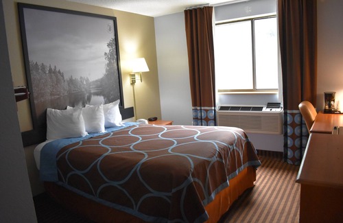 LaVale Hotel | Super 8 by Wyndham La Vale/Cumberland Area
