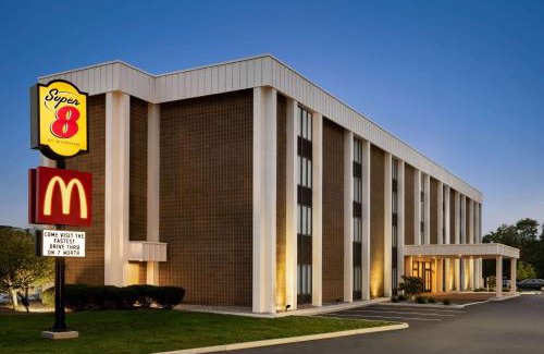 Galeville Hotel | Super 8 by Wyndham Liverpool/Syracuse North Airport