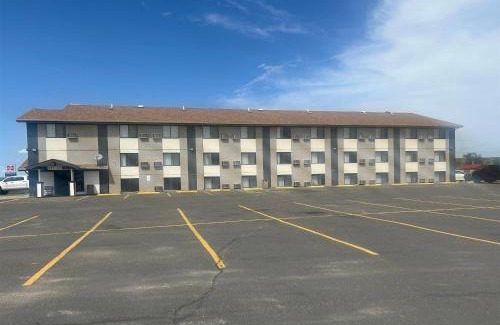 Miles City Hotel | Super 8 by Wyndham Miles City