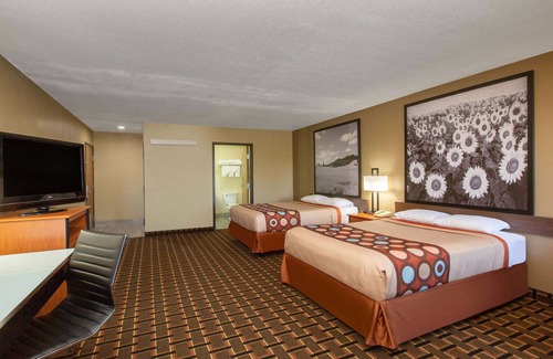 Ottawa Hotel | Super 8 by Wyndham Ottawa