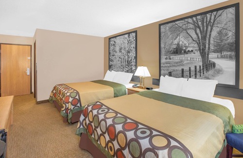 Seville Hotel | Super 8 by Wyndham Seville