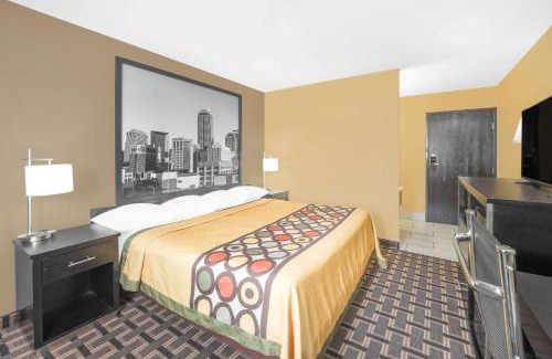 Terre Haute Hotel | Super 8 by Wyndham Terre Haute
