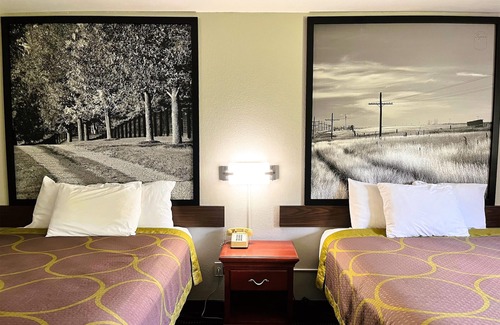 Vincennes Hotel | Super 8 by Wyndham Vincennes