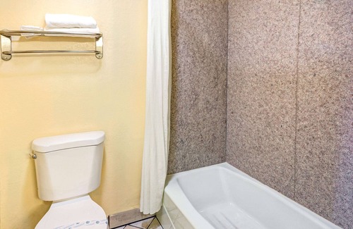 Yreka Hotel | Super 8 by Wyndham Yreka
