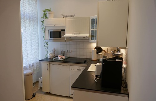 Moabit Apartment | Super * * * * apartment at the main station with terrace, internet, washing machine