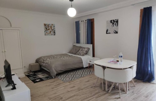 Montfermeil Apartment | Super Appart entre Paris et Dysney équipé(Ref: KA)