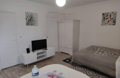 Montfermeil Apartment | Super Appart entre Paris et Dysney équipé(Ref: KA)