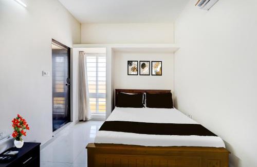 Sholinganallur Hotel | Super Collection O Sholinganallur Chennai Formerly Nimalan Residenc