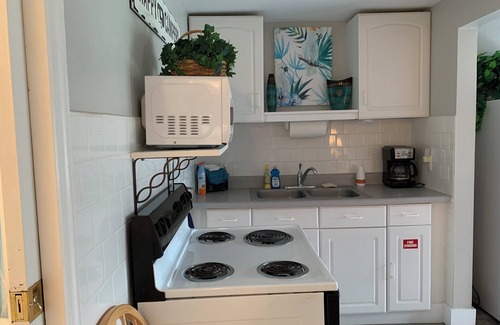 Lake Wales Cabin | Super Cute 2BR/1BA Cabin at beautiful lakeside campground