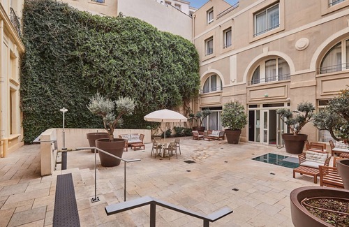 Gares Apartment | Super Endroit ! Appart équipé avec Wi-Fi gratuit