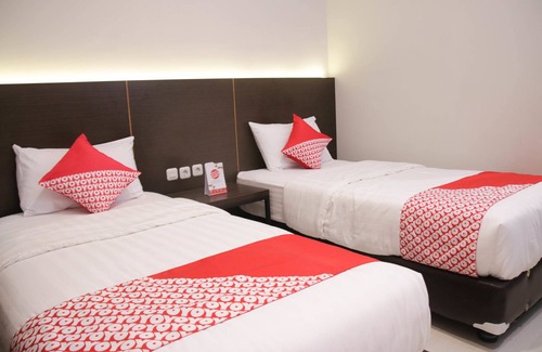 Ambon Hotel | Super OYO 1006 Azzahra Guest House Syariah
