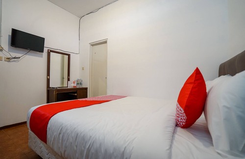 Pangkalpinang House | Super OYO 1844 Bravo Residence