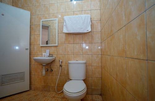 Pangkalpinang House | Super OYO 1844 Bravo Residence