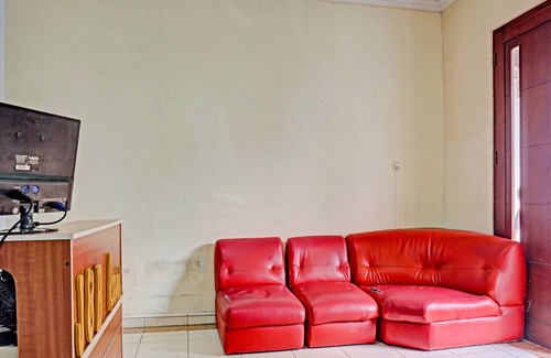 Tomang Hotel | Super OYO 91535 J&b Rooms Tomang