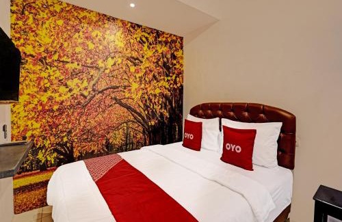 Blitar Hotel | SUPER OYO 91618 Hotel Nawangwulan
