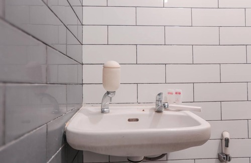 Gandaria-selatan Hotel | Super OYO Capital O 141 Fatmawati Cozy Residence