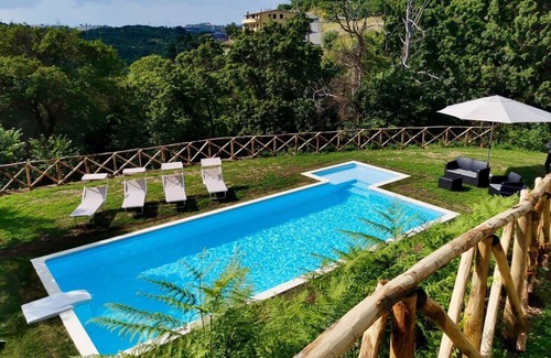 Castelnuovo di Porto Villa | SUPER PRICE FOR YOUR HOLIDAY ! PRIVATE POOL-GARDEN -AIRCond-WIFI