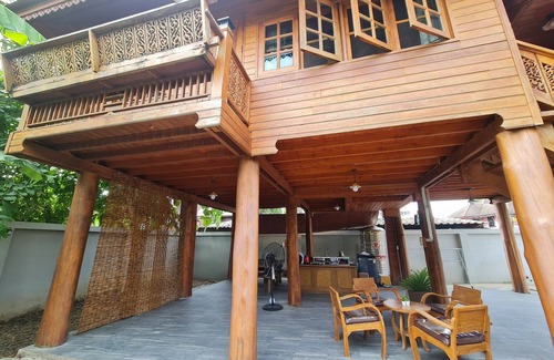 Bang Kaeo House | SUPER RARE! Heritage Wooden House near Chatuchak Market and Airport
