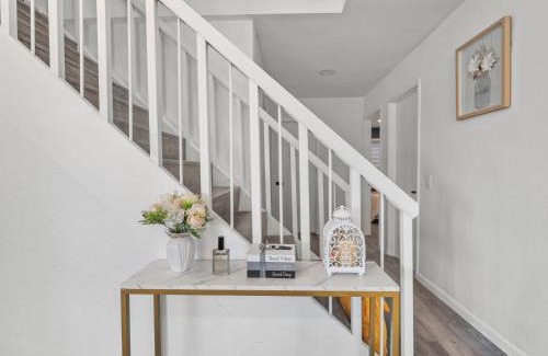 Mira Mesa House | Super Spacious Family Vacation House!