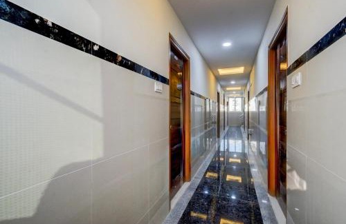 Manikonda Hotel | Super Townhouse Lanco Hills Gachibowli