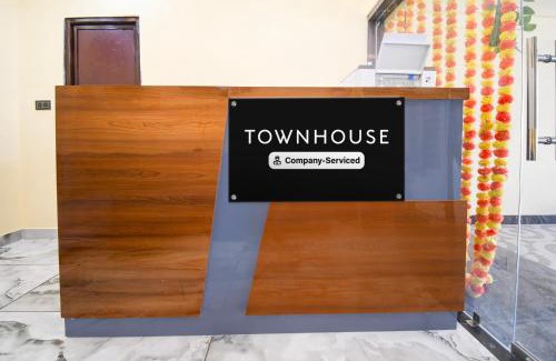 Gorakhpur Hotel | Super Townhouse Taramandal Near Sahara States