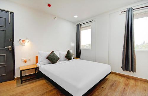 Dumdum Hotel | Super Townhouse The Royal Retreat