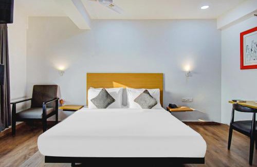Dumdum Hotel | Super Townhouse The Royal Retreat