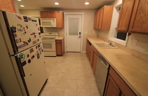 South End House | Superb 1-Bedrom Apt in Burlington's South End