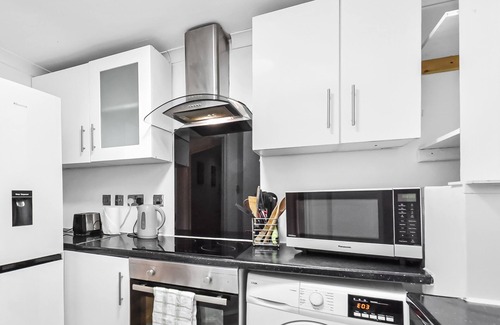 Surrey Docks Apartment | Superb 3 bedroom Flat- Amazing River view 5 stars
