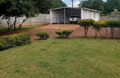 Bulawayo House | Superb 3-bedroom house with WiFi in Bulawayo