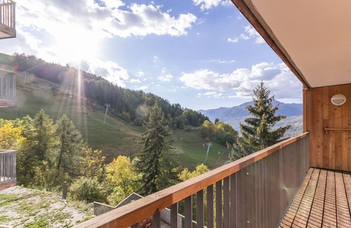 Montchavin Apartment | Superb Apartment 4-6 Pers, Full South, Ski, Balcony overlooking the slopes