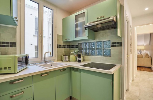 Quartier Saint-Ambroise Apartment | Superb Apartment Le Marais/Place des Vosges