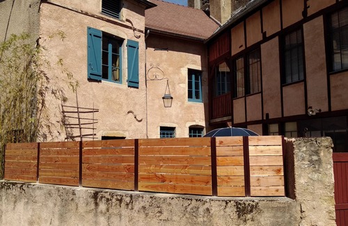 Moulins Engilbert House | Superb character house in village center. Charming 3-star gîte.