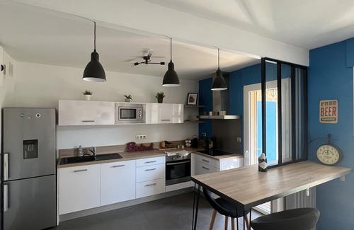 Nimes City Centre Apartment | Superb city center terrace apartment